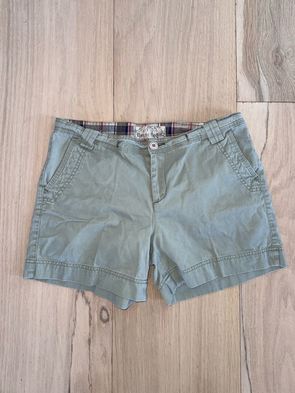 Natural Reflections Olive Green Bermuda Shorts Size 8